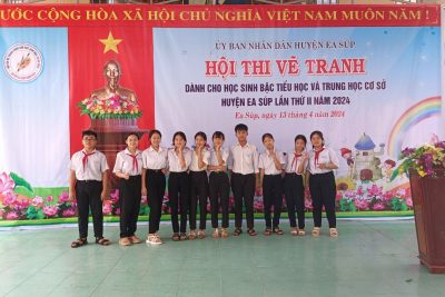 Tham gia Hội thi vẽ tranh huyện Ea Súp lần thứ II năm 2024